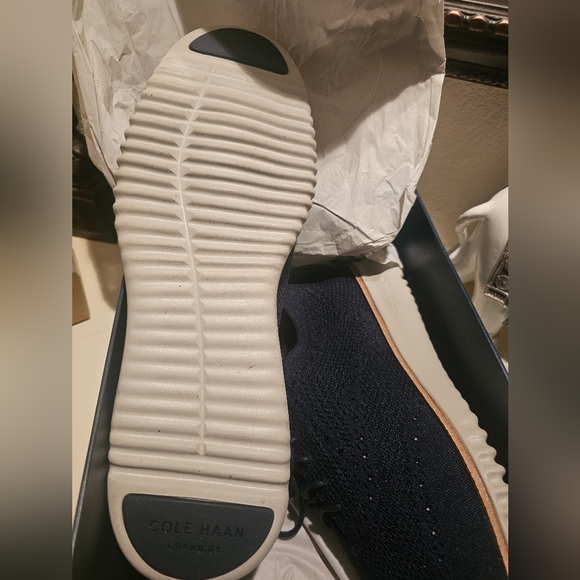 Cole Haan shoes - Picture 3 of 6